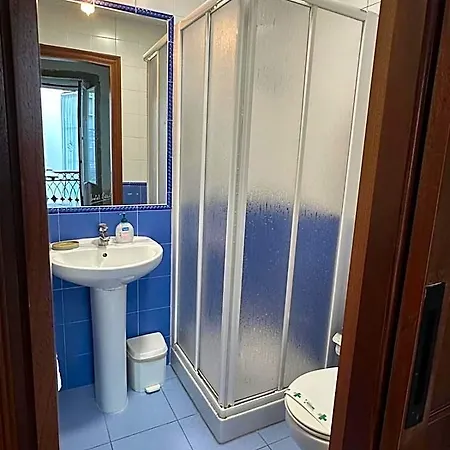 Real Hotel *